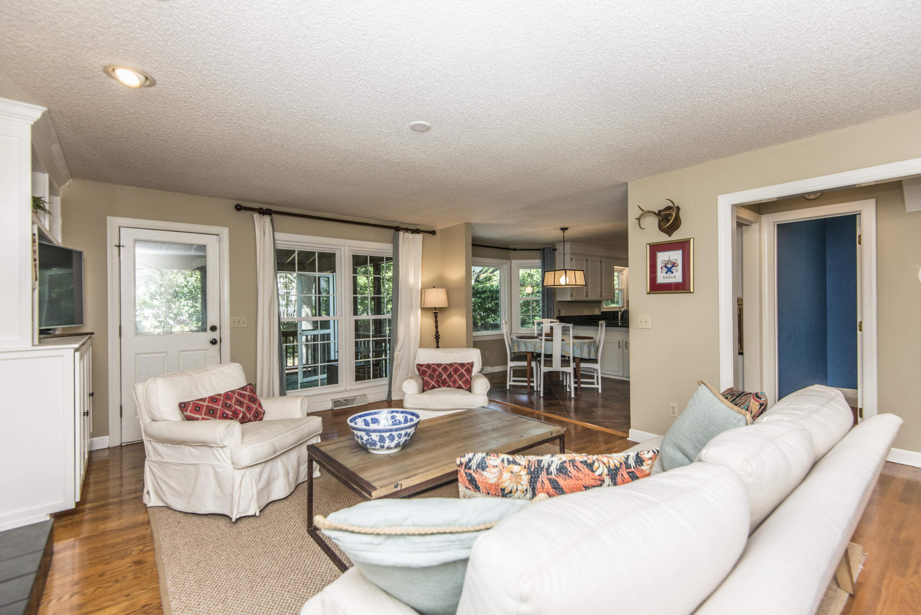 1485 Oak Landing Road Mount Pleasant, SC 29464 - Photo 6 of 37 1485 Oakland Road