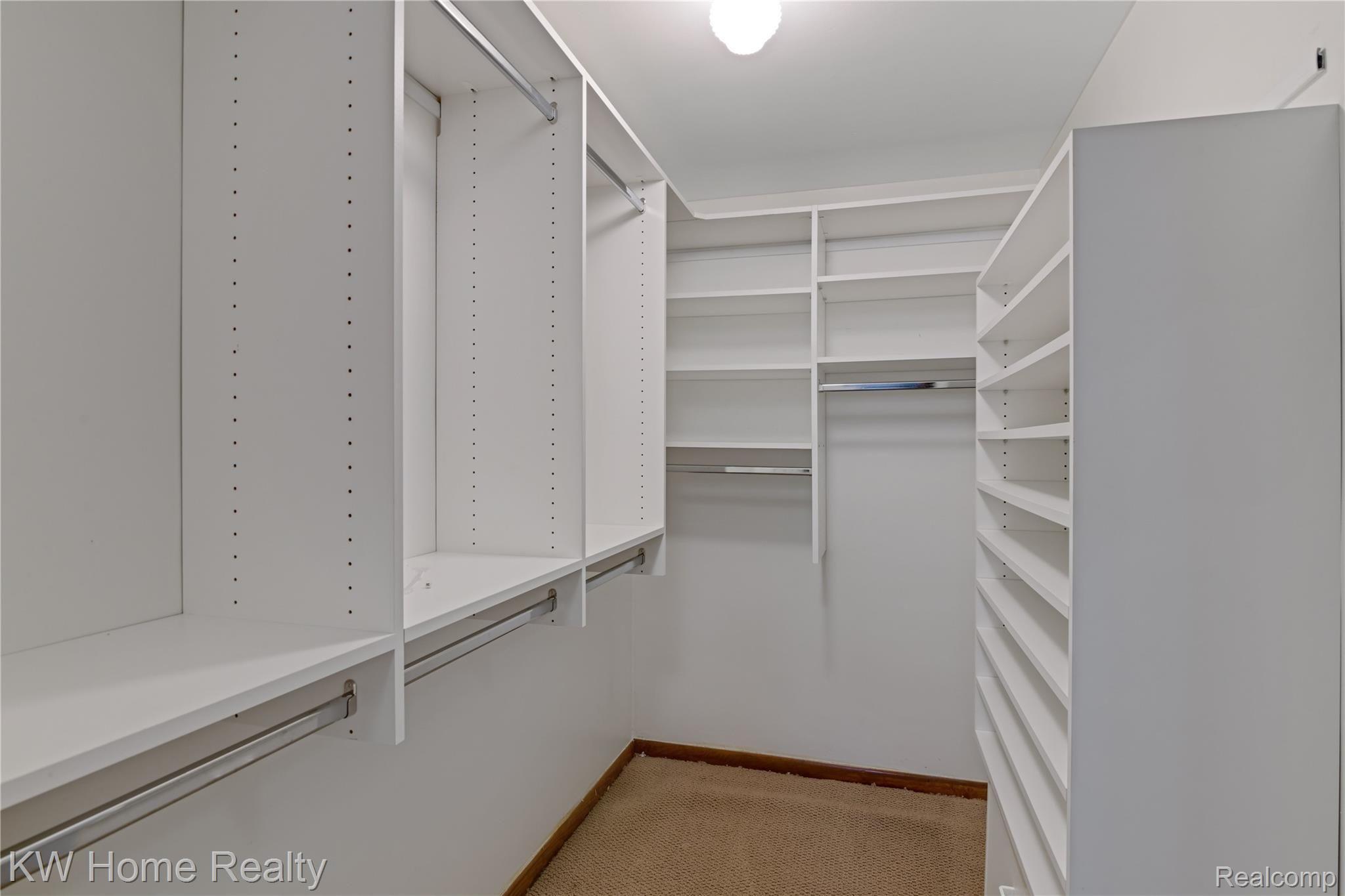 30059 Richmond Road Farmington, MI 48334 - Photo 18 of 39 22-print-30059 Richmond Road - Farmington Hills0017.jpg