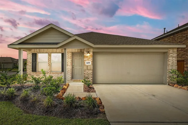$2,100 | 1491 Twilight Grn Drive, Katy, TX 77493