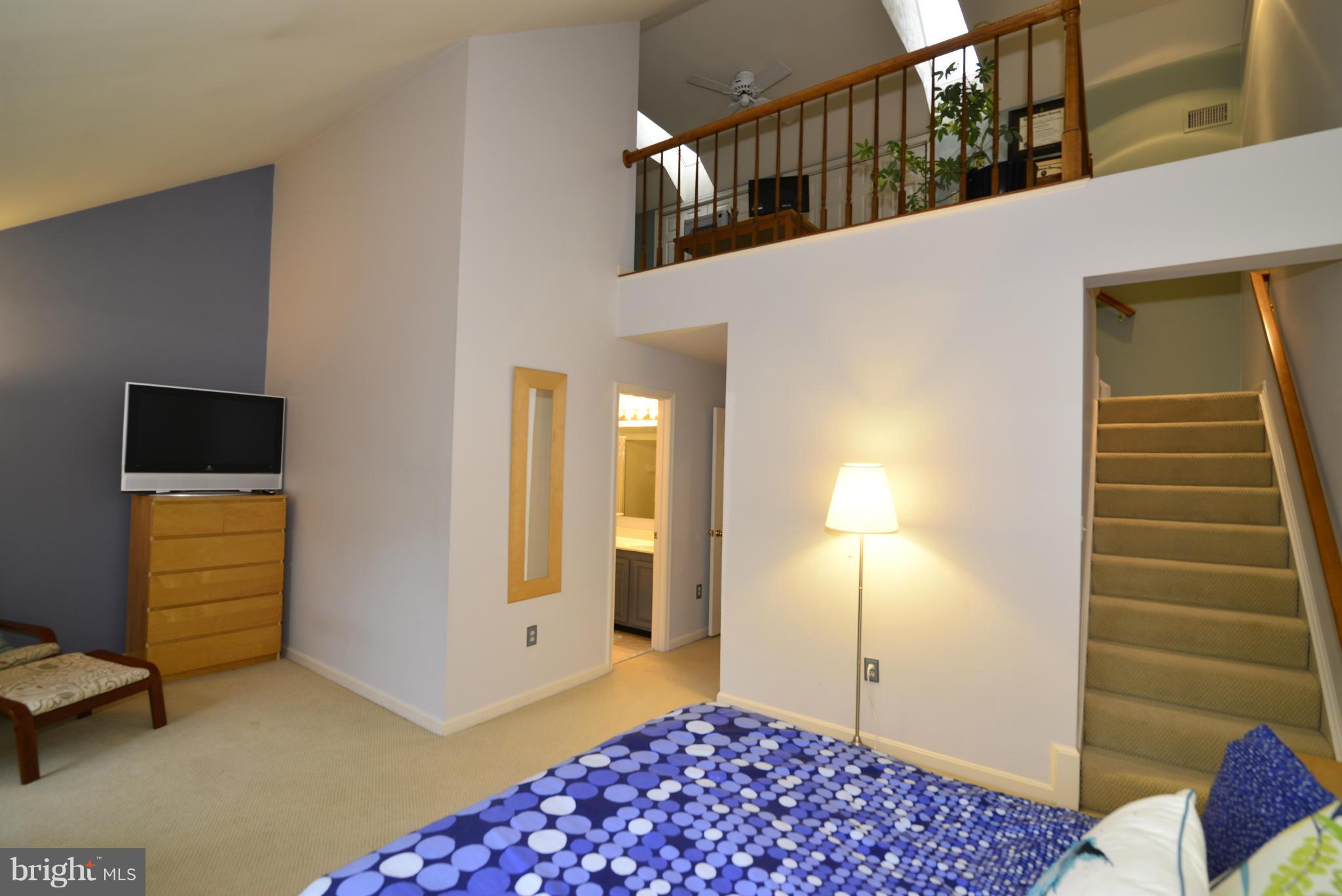 11803 Great Owl Circle Reston, VA 20194 - Photo 16 of 30 Bedroom (Master)