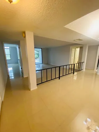 $1,900 | 3760 Inverrary Drive, Unit 2H, Lauderhill, FL 33319