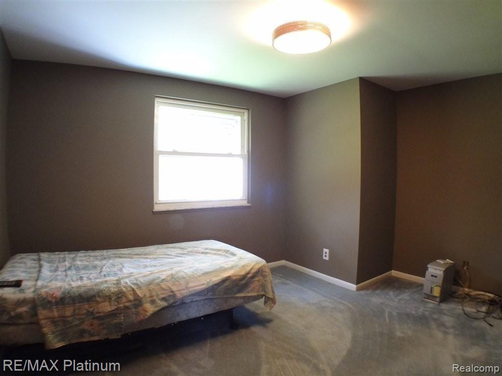 9290 Hickory Ridge Road Holly, MI 48442 - Photo 11 of 28 Guest Bedroom