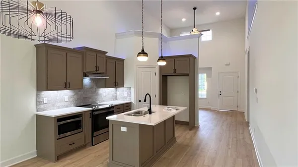 $489,300 | 22408 West 76th Street, Shawnee, KS 66227