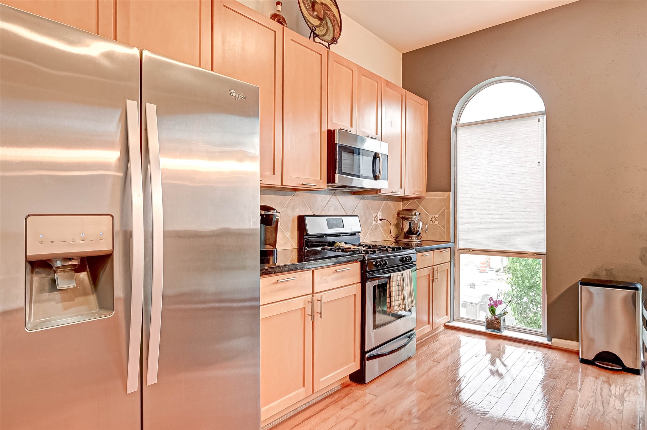 1302 Emancipation Avenue Houston, TX 77003 - Photo 17 of 50