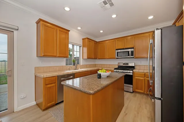 $575,000 | 2768 Le Bourget Lane, Lincoln, CA 95648