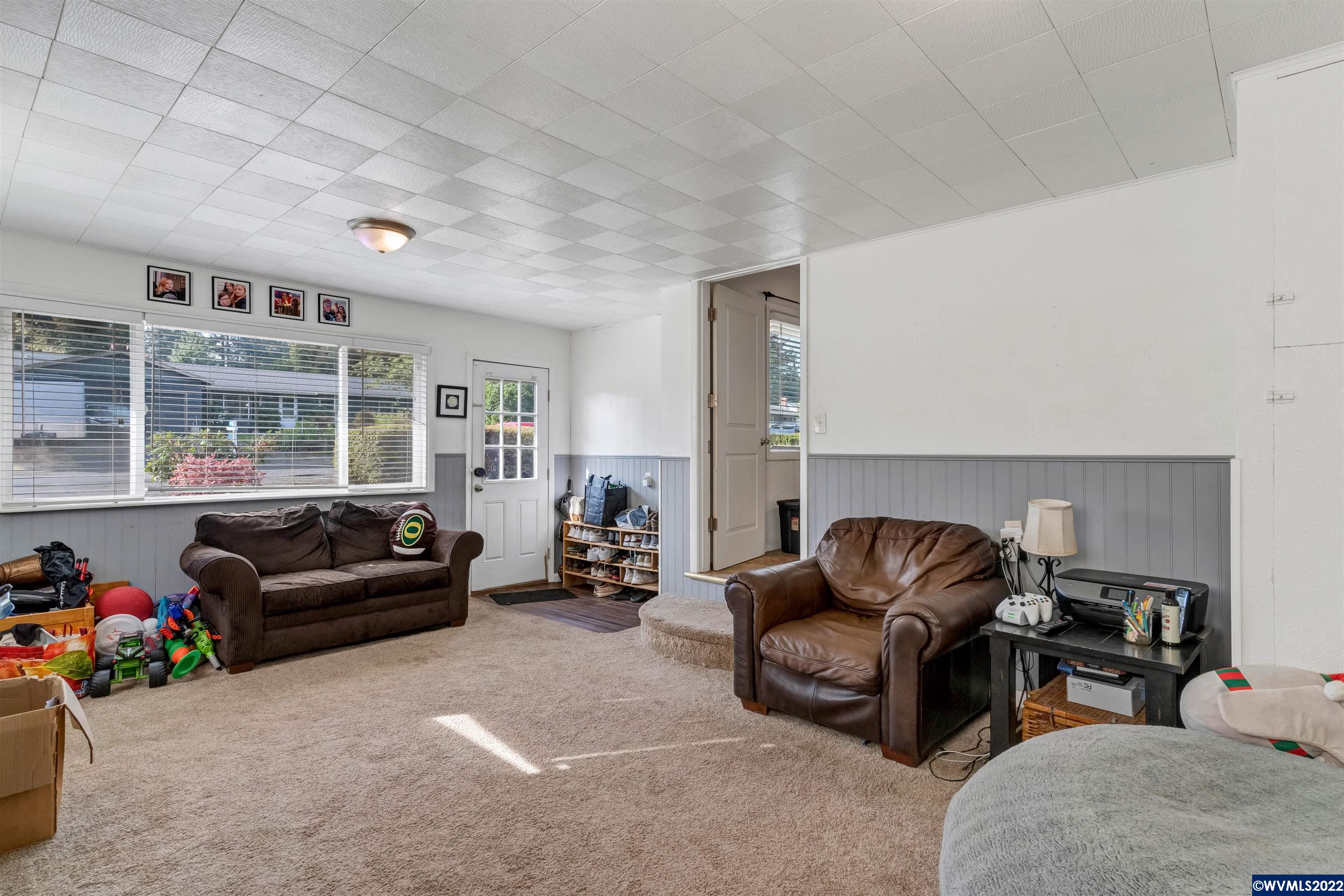 3950 Dakota Road Southeast Salem, OR 97302 - Photo 14 of 35 Gallery Image 14