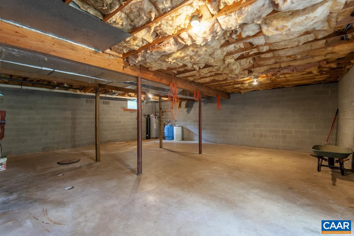 3849 Buck Island Road Charlottesville, VA 22902 - Photo 29 of 50 a view of an empty room