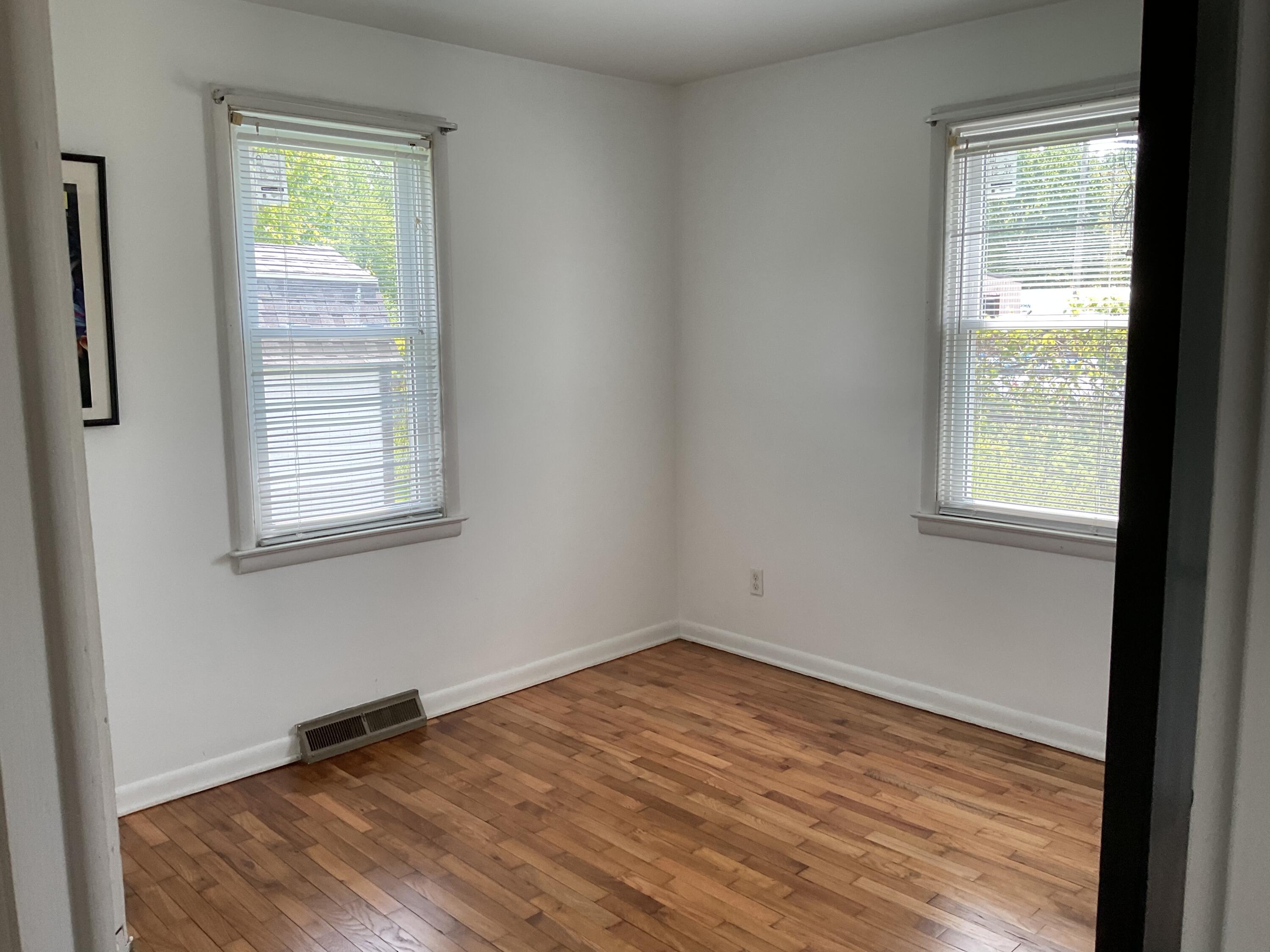 17741 Sumpter Road Belleville, MI 48111 - Photo 15 of 22 729A6F77-E235-4CB6-8ED5-1F60BFCC7F57
