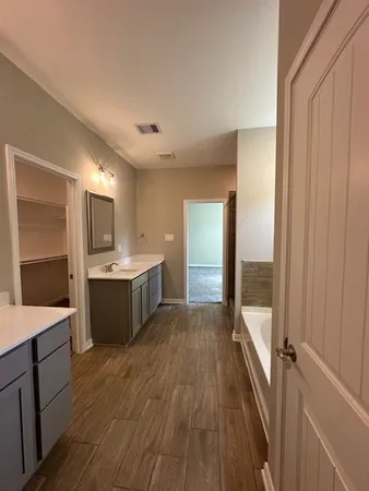$349,500 | 22525 East Shorewood Loop, Huffman, TX 77336