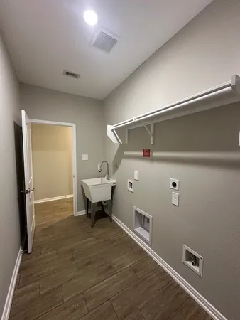 $349,500 | 22525 East Shorewood Loop, Huffman, TX 77336