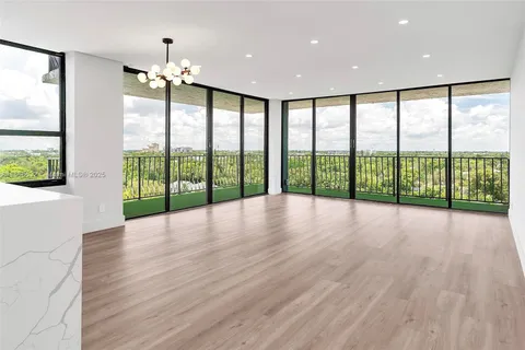 $549,000 | 780 Northeast 69th Street, Unit 910, Miami, FL 33138