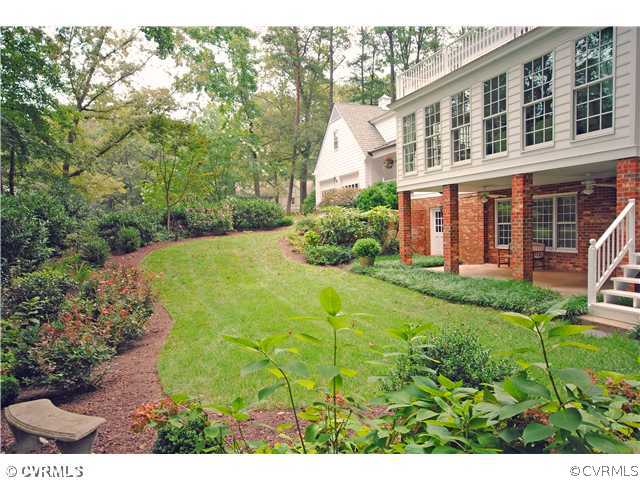 202 Ruggles Place Richmond, VA 23229 - Photo 23 of 24 Yard/Garden