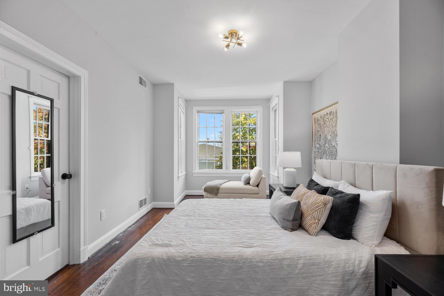 503 10th Street Southeast Washington, DC 20003 - Photo 13 of 67