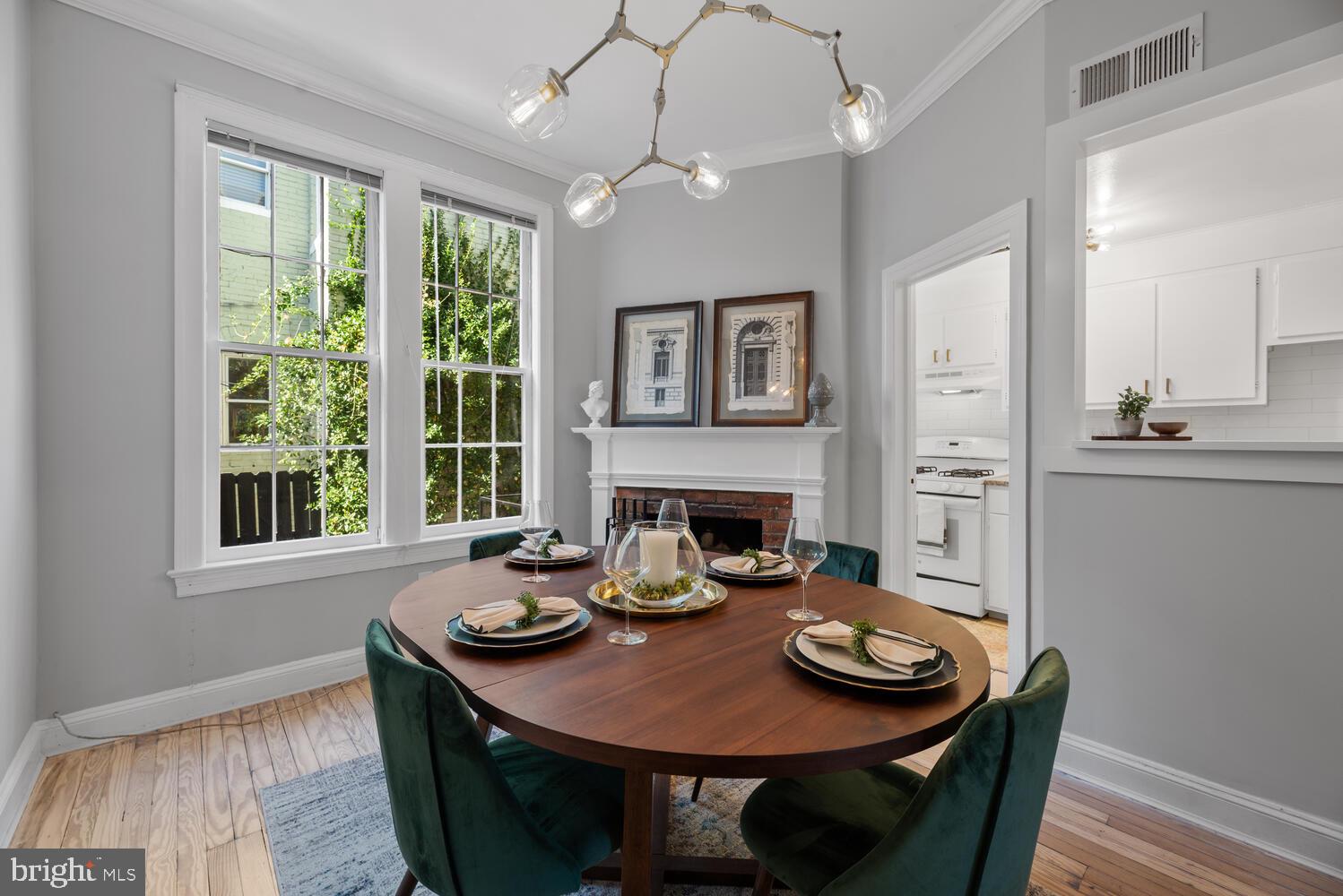 503 10th Street Southeast Washington, DC 20003 - Photo 5 of 67