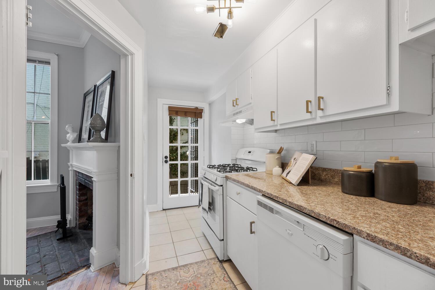 503 10th Street Southeast Washington, DC 20003 - Photo 7 of 67