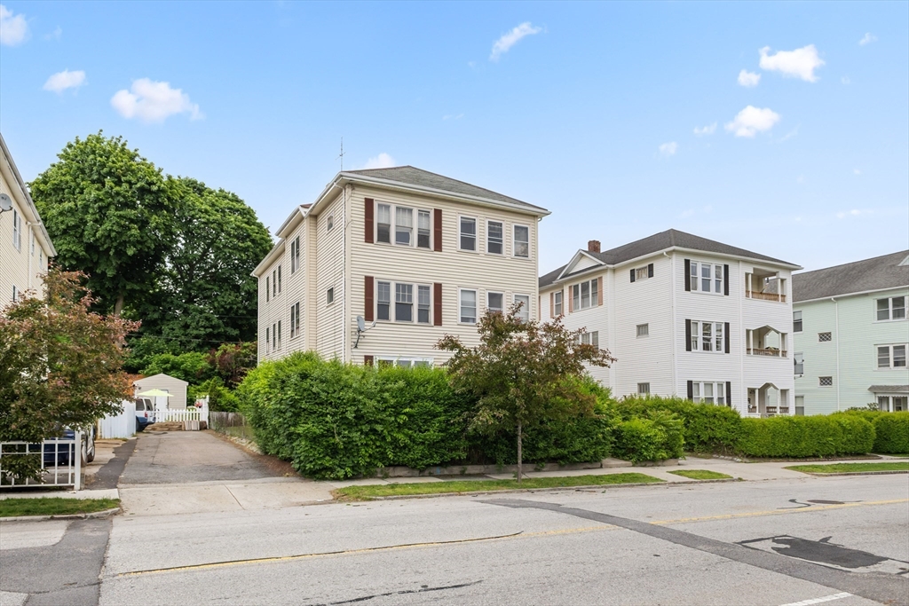 149 Providence Street Worcester, MA 01604 - Photo 2 of 19