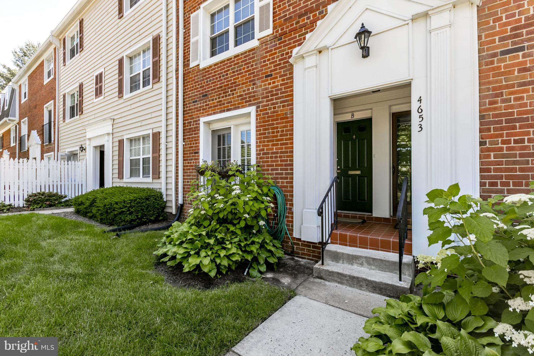 4653 28th Road South, Unit A Arlington, VA 22206 - Photo 2 of 25 Exterior (Front)