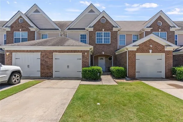 $275,000 | 121 Village Drive, Loganville, GA 30052