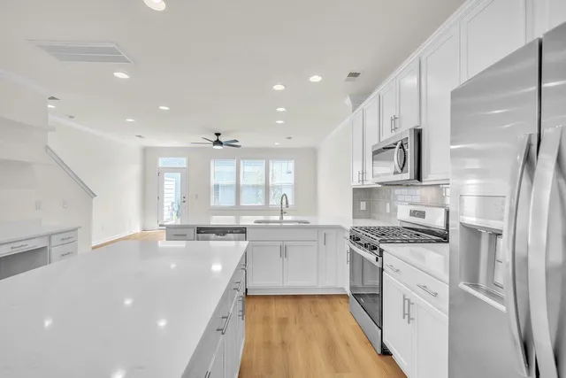 $2,500 | 613 Southview Lane, Summerville, SC 29486