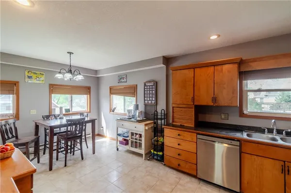 $335,000 | 1100 Santa Fe Street, Atchison, KS 66002