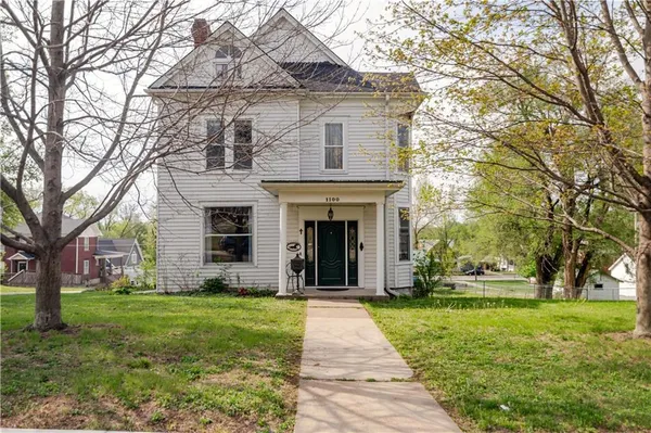 $335,000 | 1100 Santa Fe Street, Atchison, KS 66002