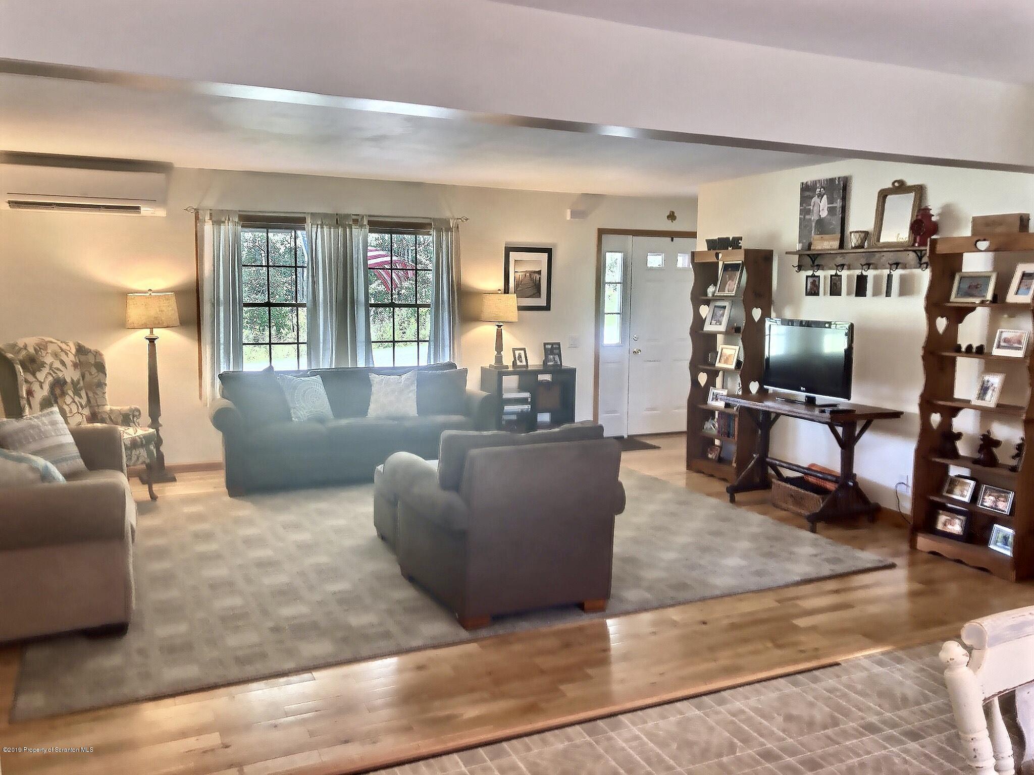 123 Grouse Hill Carbondale, PA 18407 - Photo 7 of 32 Gallery Image 7