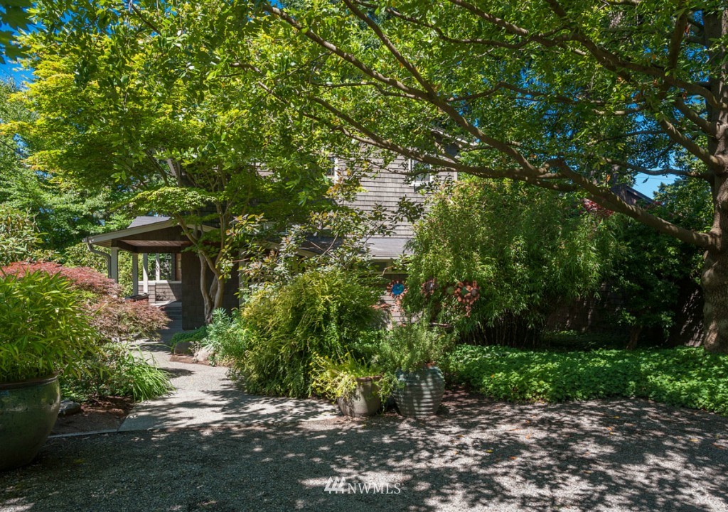 9016 Fauntleroy Way Southwest Seattle, WA 98136 - Photo 14 of 17 Gallery Image 14
