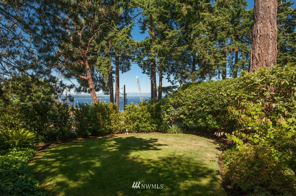 9016 Fauntleroy Way Southwest Seattle, WA 98136 - Photo 17 of 17 Gallery Image 17