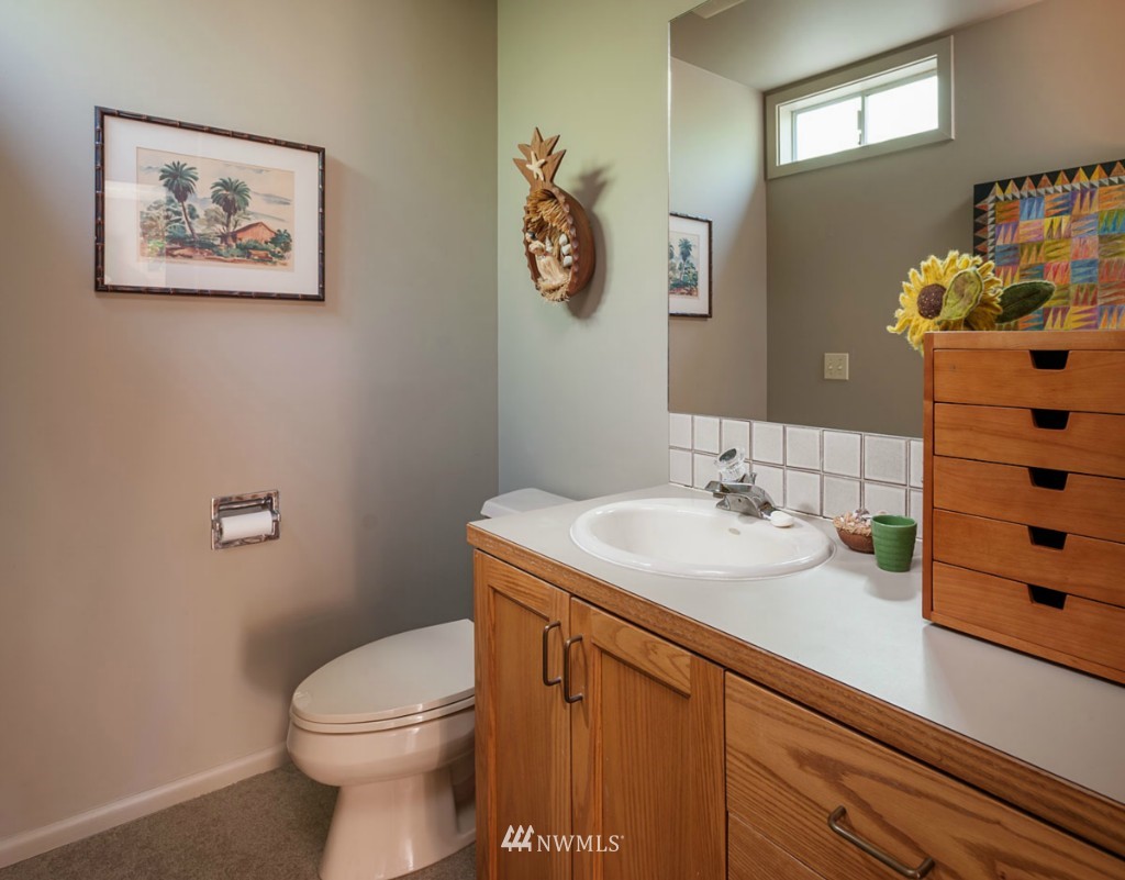 9016 Fauntleroy Way Southwest Seattle, WA 98136 - Photo 7 of 17 Gallery Image 7