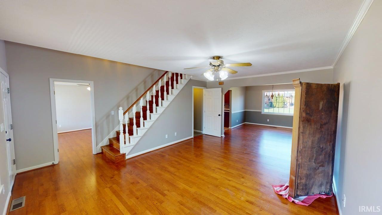 1332 West 2nd Street Jasper, IN 47546 - Photo 4 of 32