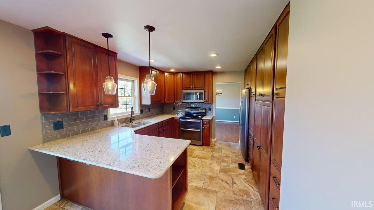 1332 West 2nd Street Jasper, IN 47546 - Photo 9 of 32