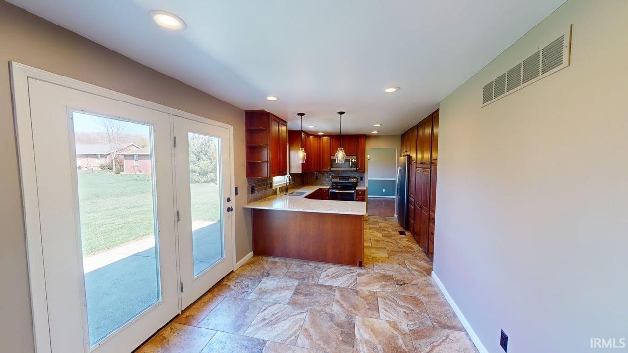 1332 West 2nd Street Jasper, IN 47546 - Photo 10 of 32