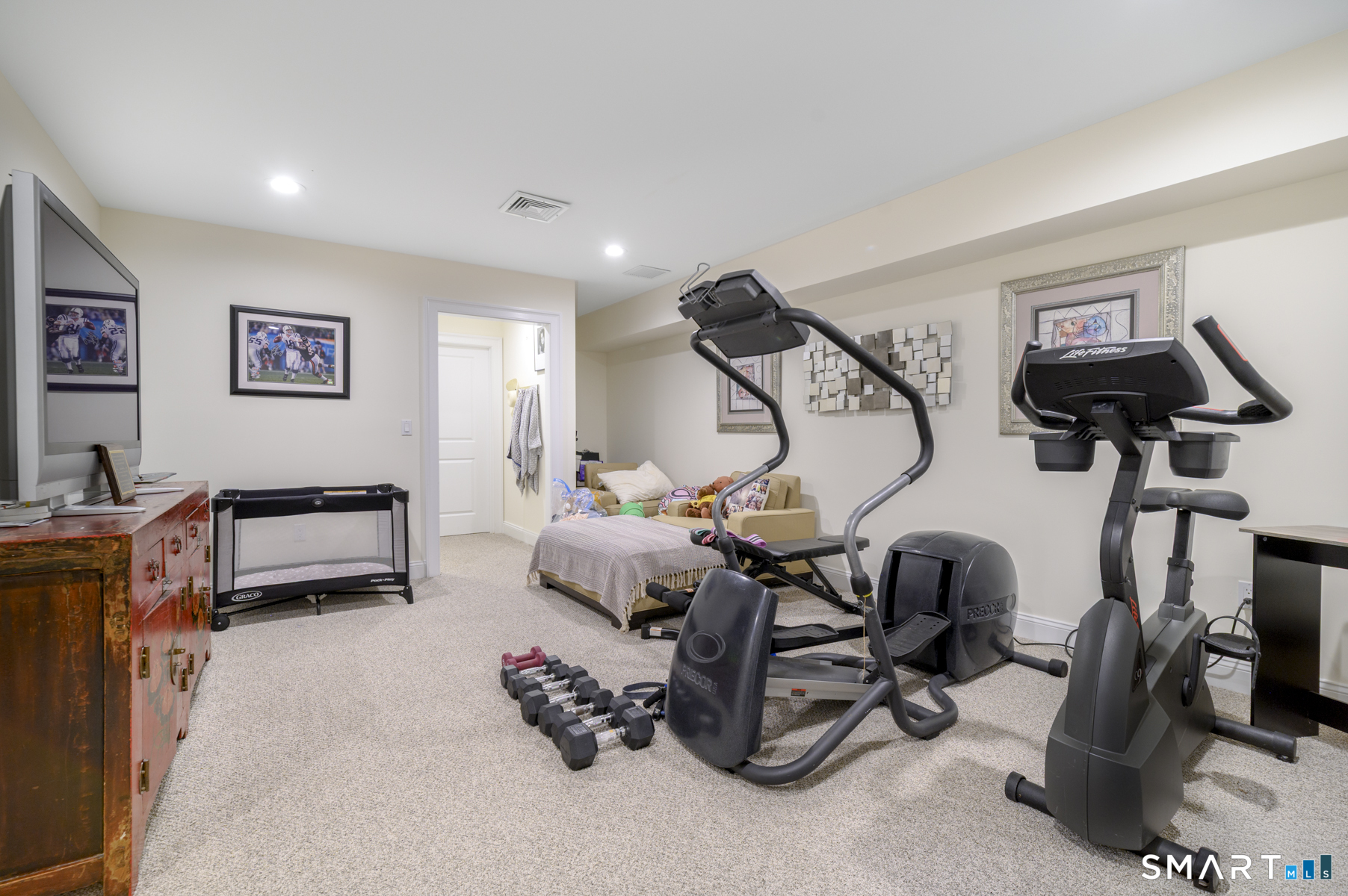 4 Caryns Way, Unit A Norwalk, CT 06851 - Photo 23 of 33 Gallery Image 23