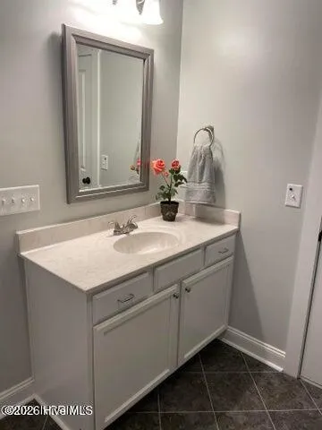 $1,800 | 1823 Fox Den Way, Unit 6, Greenville, NC 27858