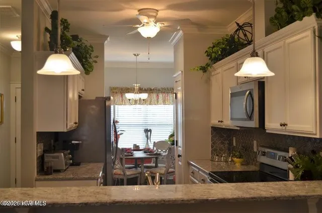 $1,800 | 1823 Fox Den Way, Unit 6, Greenville, NC 27858