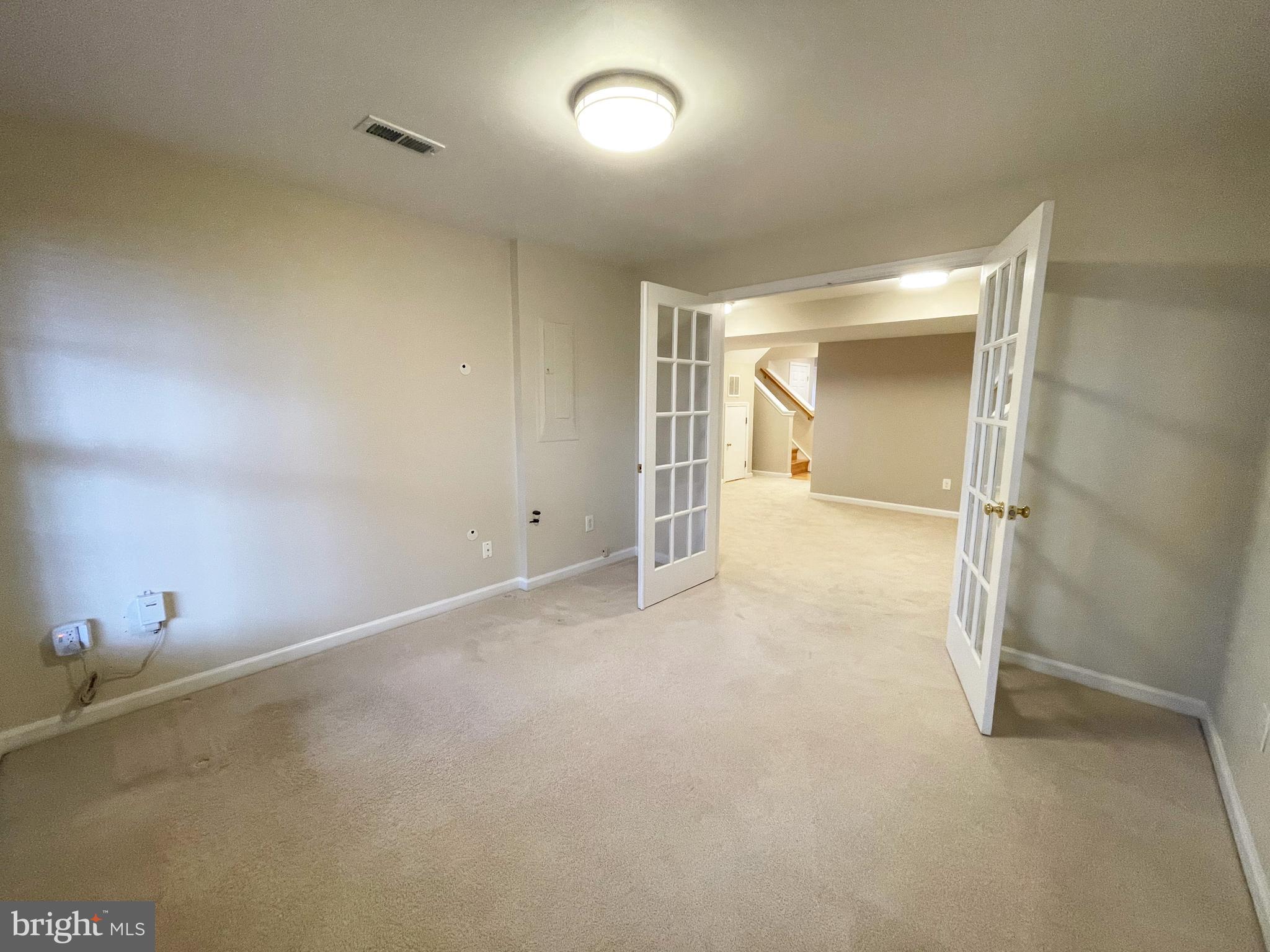 21795 Willesden Jct Terrace Sterling, VA 20166 - Photo 11 of 53 Inside room of office