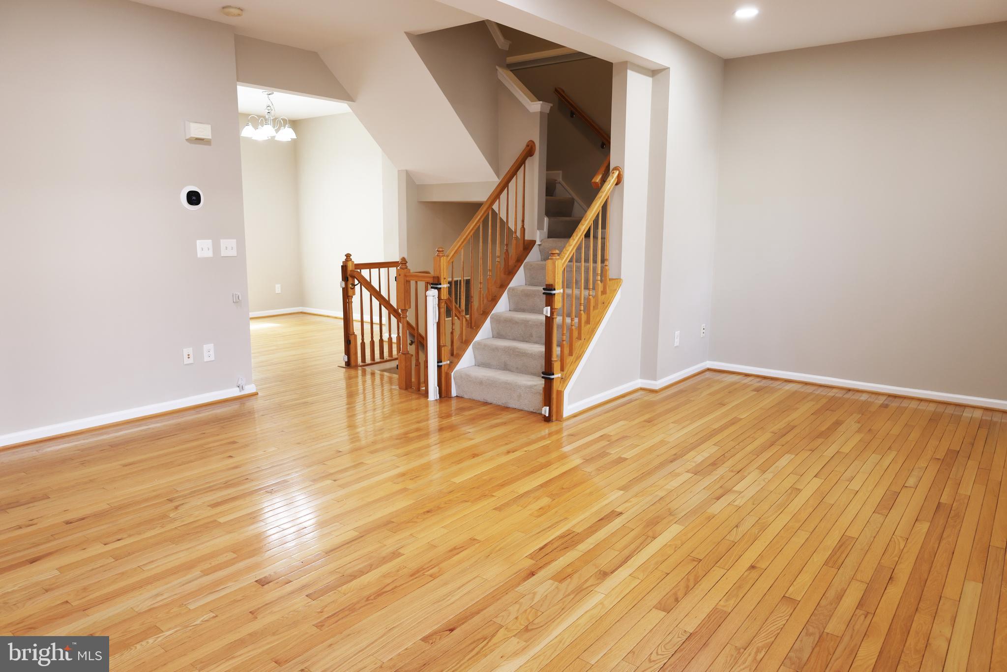 21795 Willesden Jct Terrace Sterling, VA 20166 - Photo 18 of 53 living room