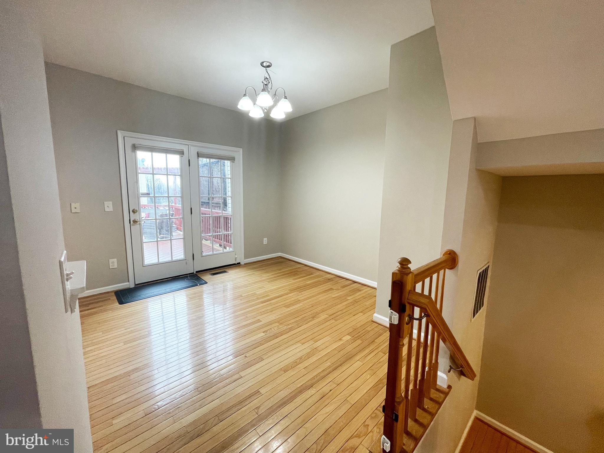 21795 Willesden Jct Terrace Sterling, VA 20166 - Photo 19 of 53 dinning room