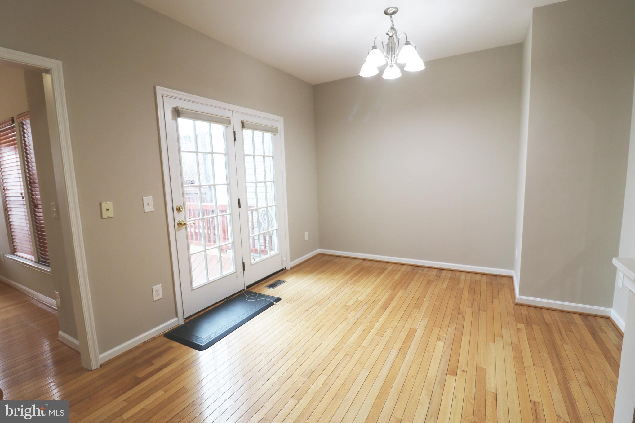 21795 Willesden Jct Terrace Sterling, VA 20166 - Photo 20 of 53 dinning room