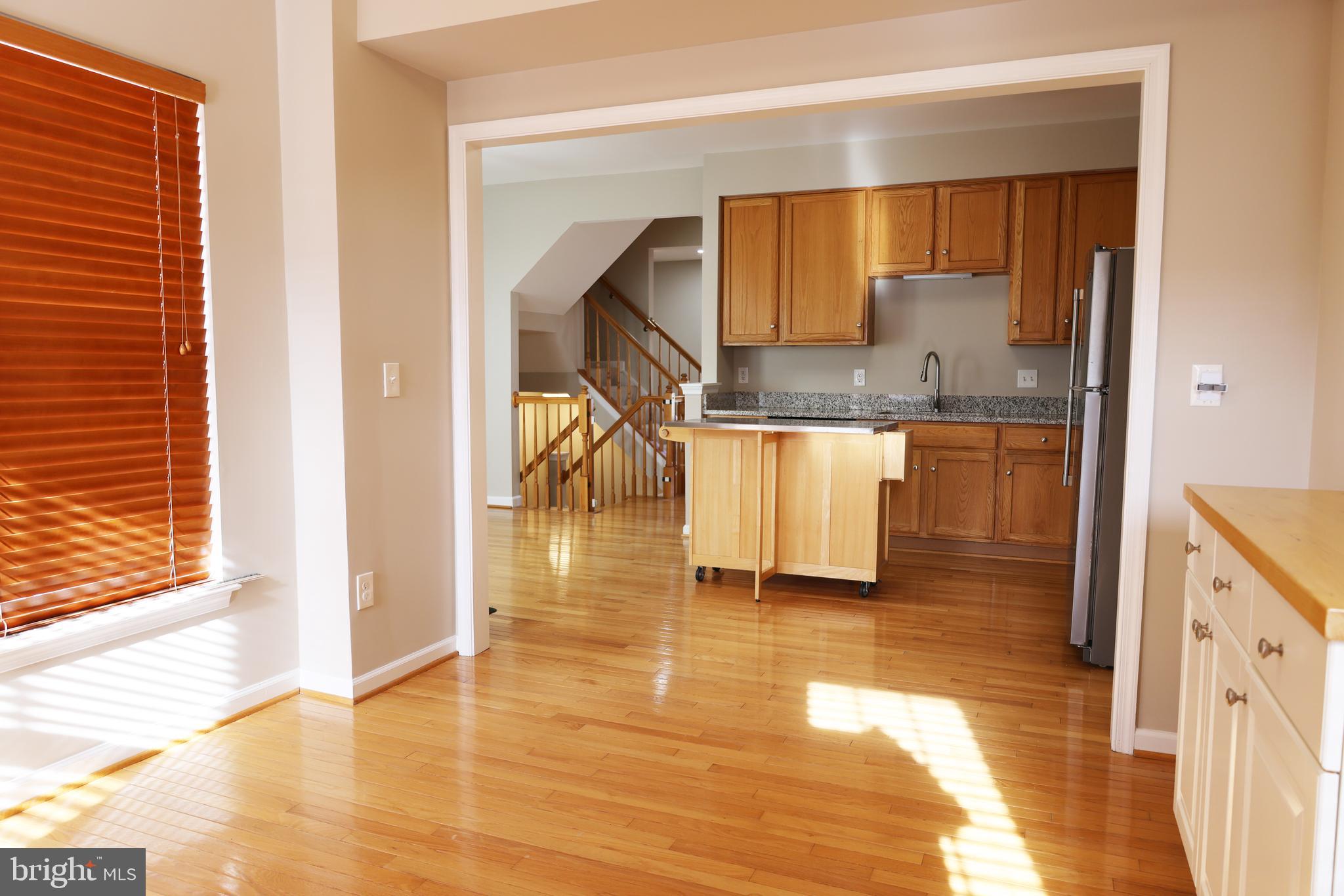 21795 Willesden Jct Terrace Sterling, VA 20166 - Photo 27 of 53 kitchen from tv room