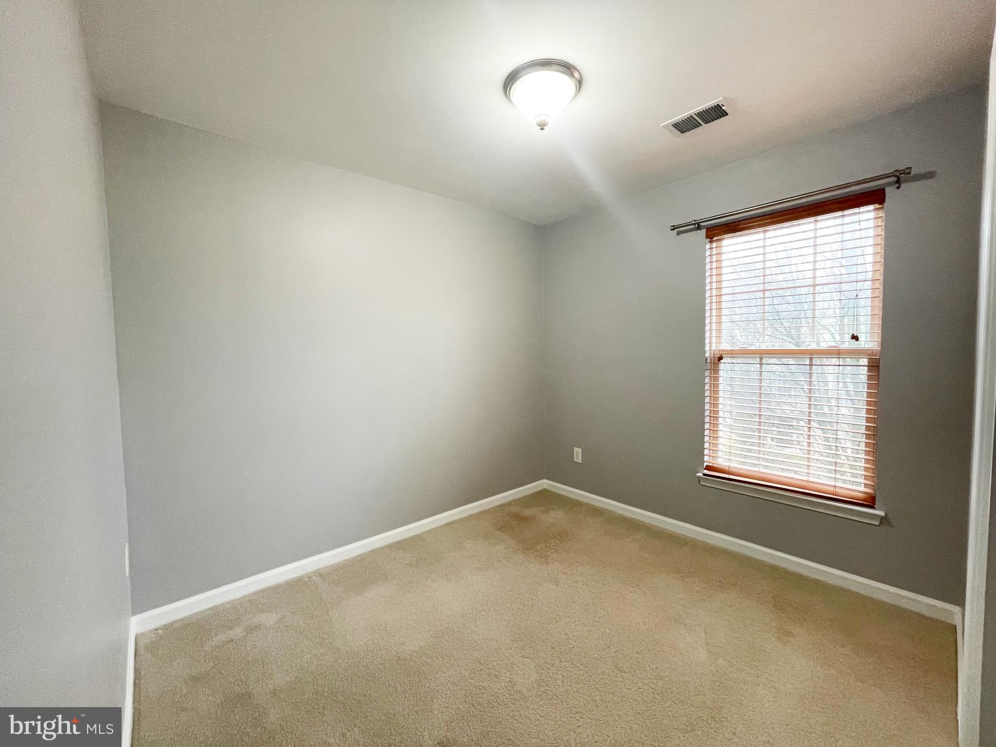 21795 Willesden Jct Terrace Sterling, VA 20166 - Photo 39 of 53 bedroom 2 of 4