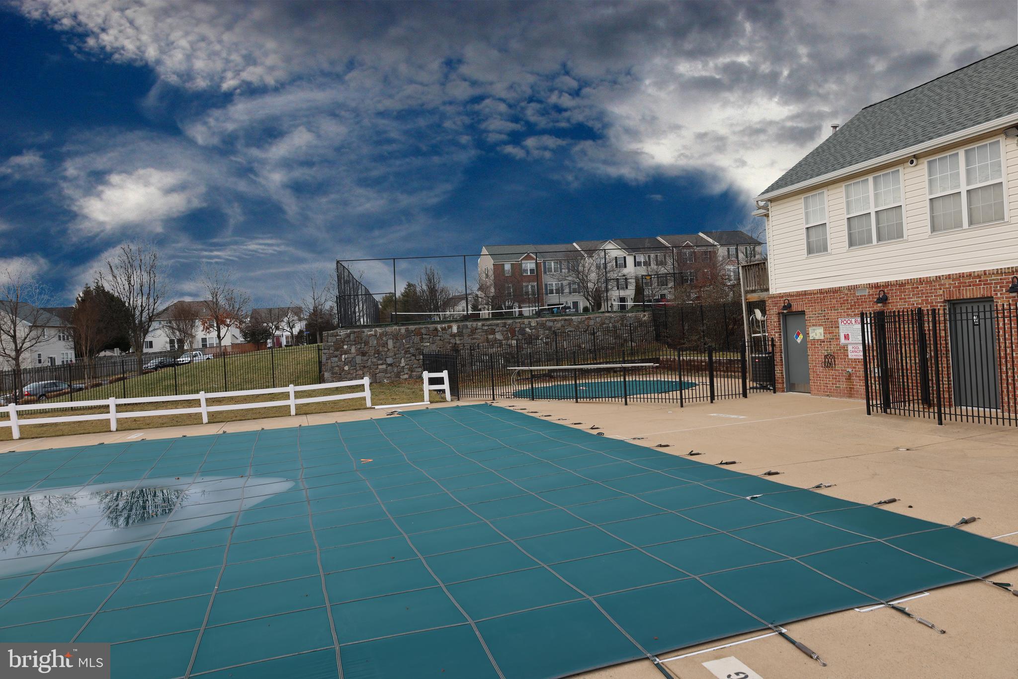 21795 Willesden Jct Terrace Sterling, VA 20166 - Photo 52 of 53 community pool