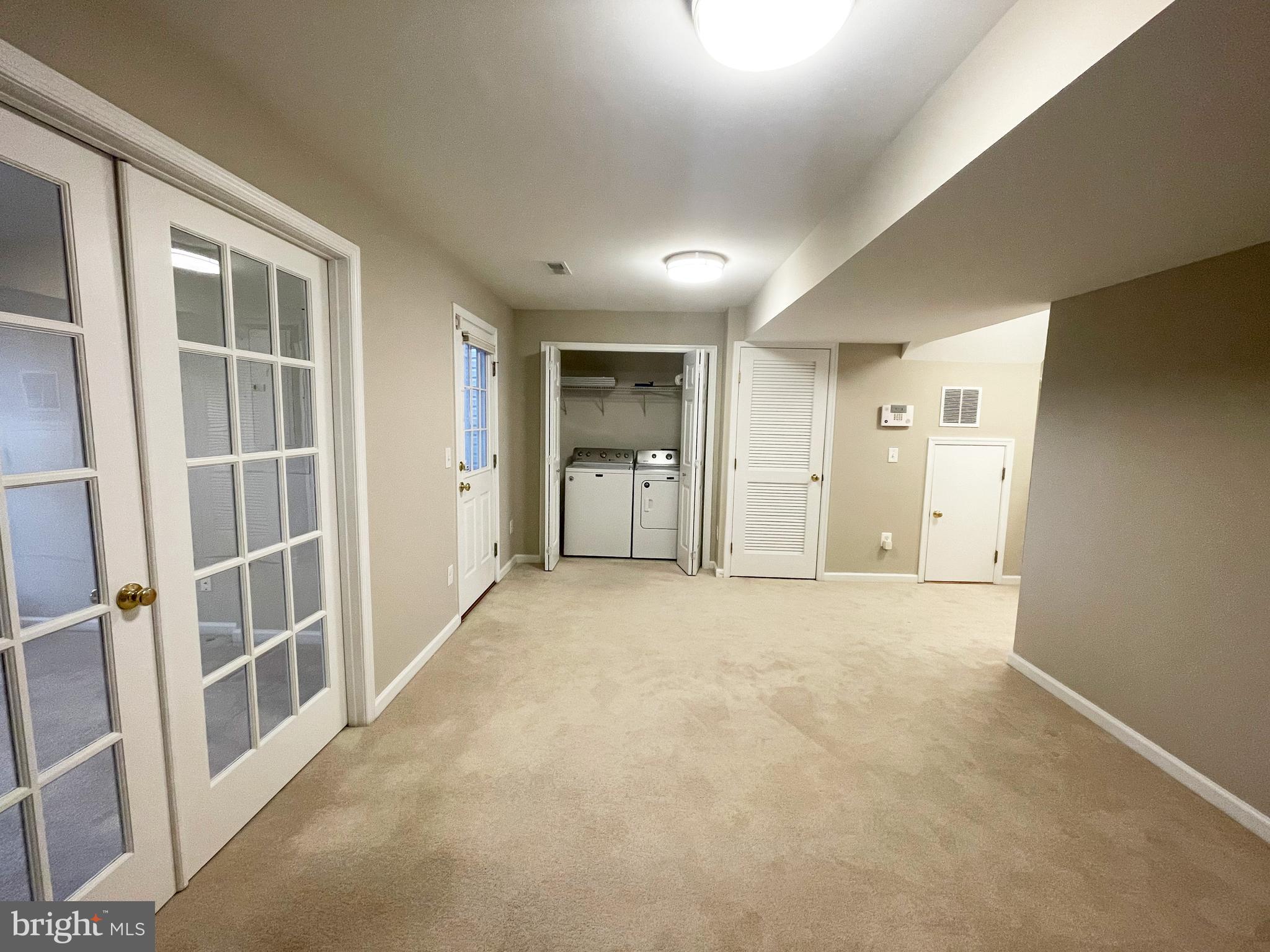 21795 Willesden Jct Terrace Sterling, VA 20166 - Photo 7 of 53 Sitting area or Play Room