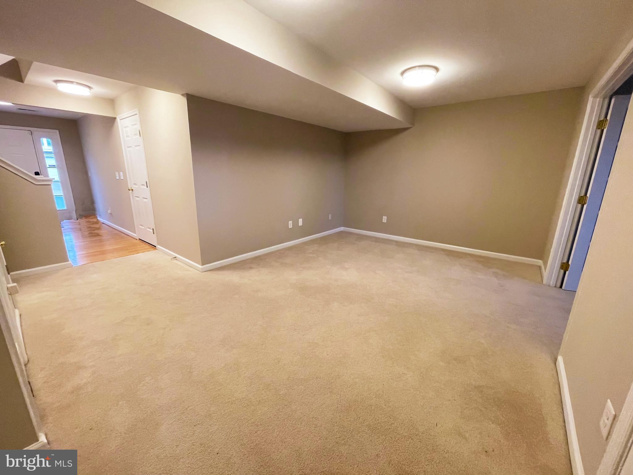 21795 Willesden Jct Terrace Sterling, VA 20166 - Photo 9 of 53 Large Area