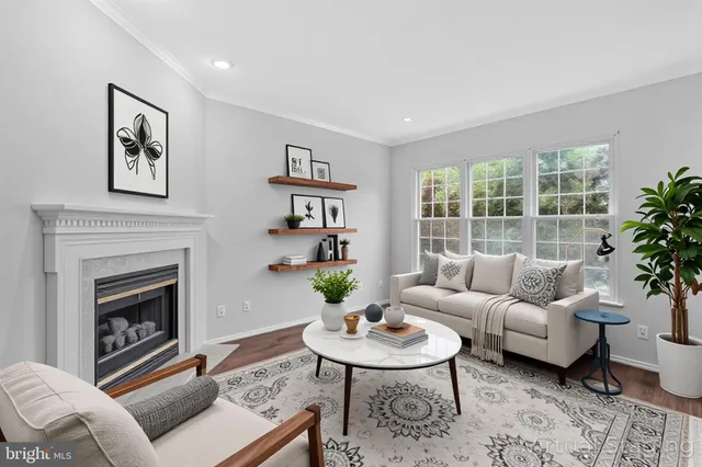 $825,000 | 12033 Edgemere Circle, Reston, VA 20190