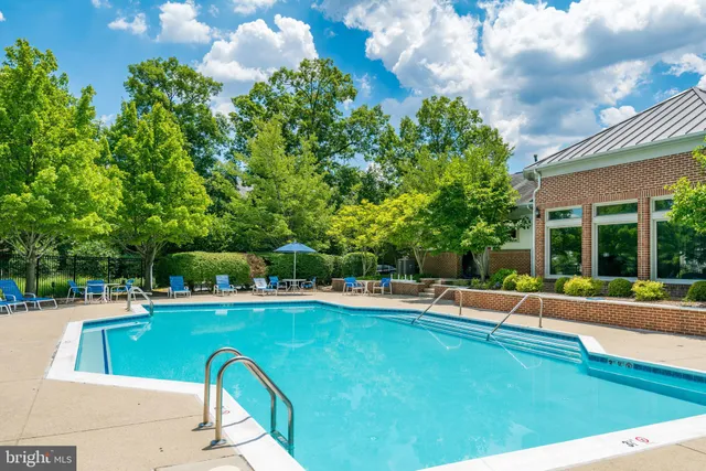 $825,000 | 12033 Edgemere Circle, Reston, VA 20190