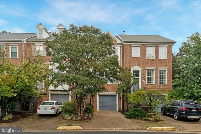 $825,000 | 12033 Edgemere Circle, Reston, VA 20190