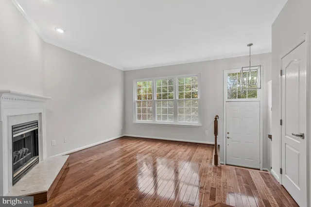 $825,000 | 12033 Edgemere Circle, Reston, VA 20190