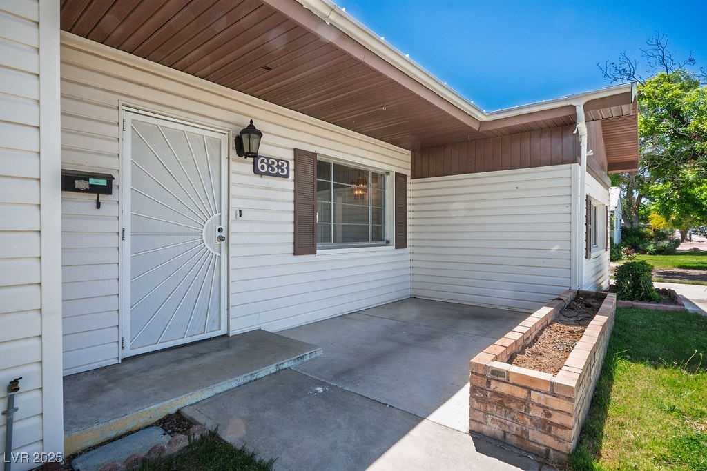 633 5th Street Boulder City, NV 89005 - Photo 8 of 29 View of exterior entry