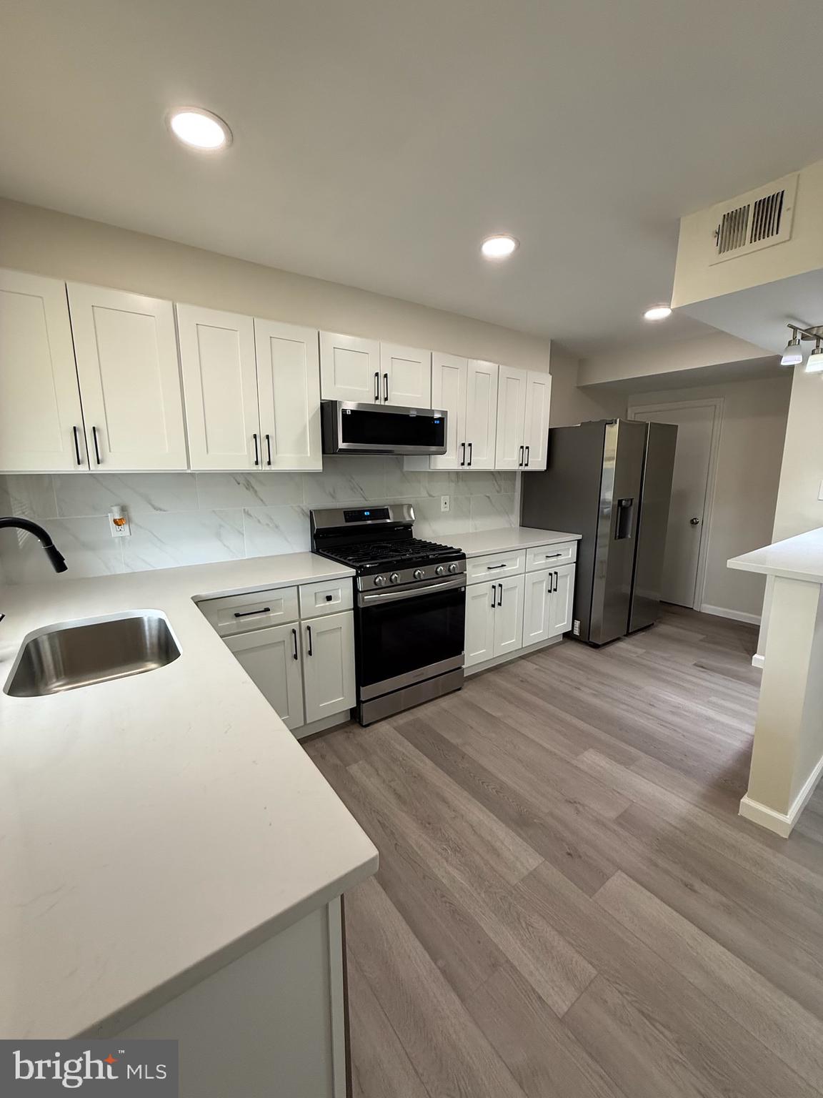 1610 Benner Street Philadelphia, PA 19149 - Photo 15 of 45 Modern Kitchen